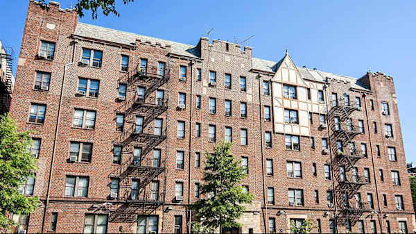 95 Linden Boulevard property